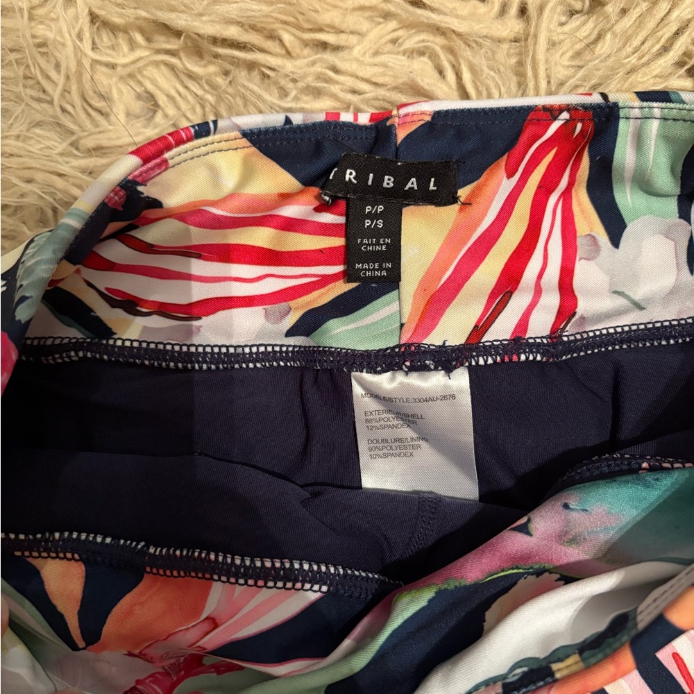 Floral “Tribal” Stitch Fix Athletic Skort Petite Small - Picture 2 of 4